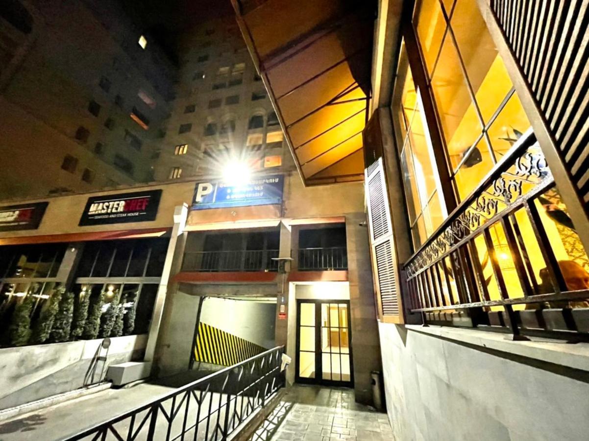 Armenak Apartment 5-Комнатная Jerevan Eksteriør bilde