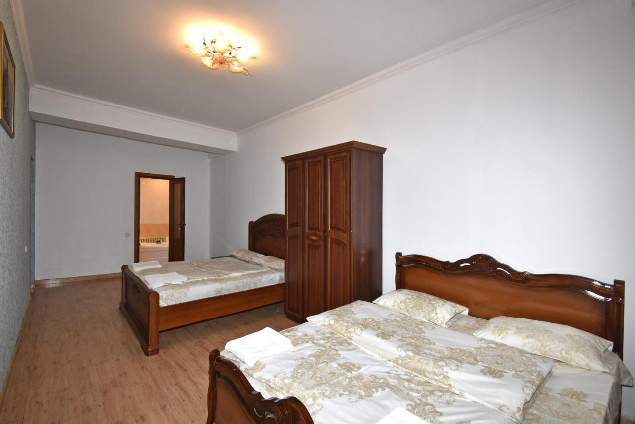 Armenak Apartment 5-Комнатная Jerevan Eksteriør bilde