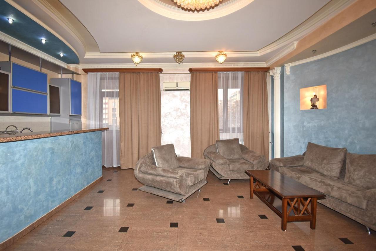 Armenak Apartment 5-Комнатная Jerevan Eksteriør bilde