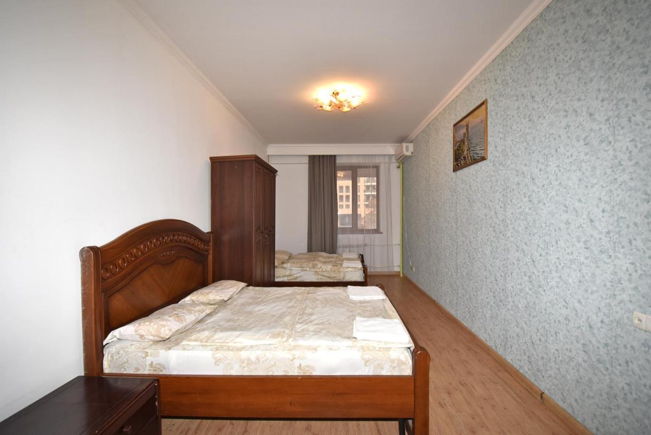 Armenak Apartment 5-Комнатная Jerevan Eksteriør bilde