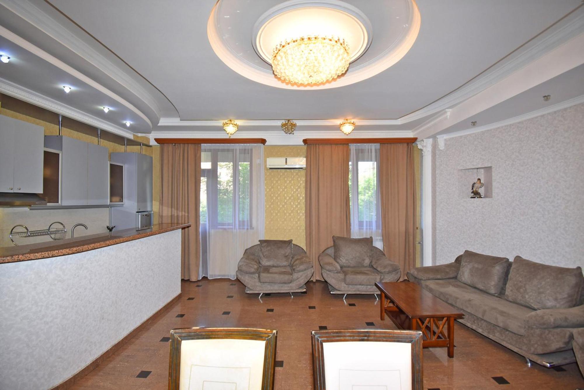 Armenak Apartment 5-Комнатная Jerevan Eksteriør bilde