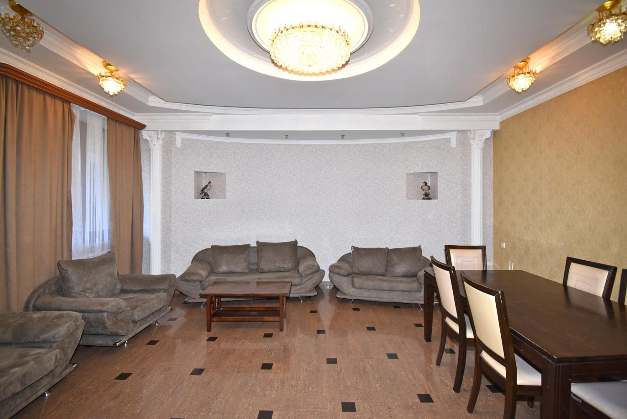Armenak Apartment 5-Комнатная Jerevan Eksteriør bilde